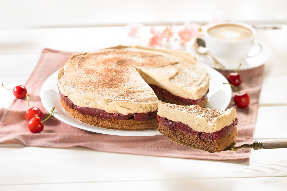 Rezept: Cappuccino-Kirsch-Torte Egle_Cappuccino_Kirschtorte